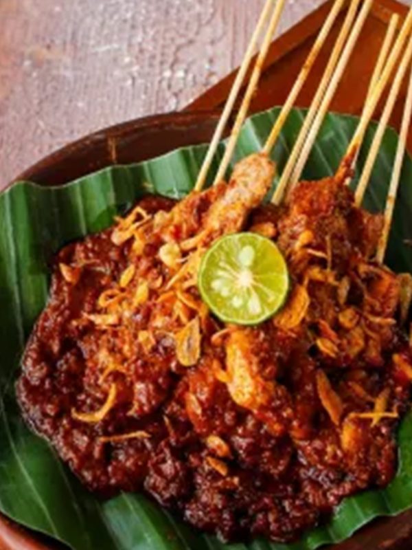 Sate H.Ishak dan Lemineral